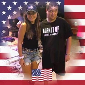 Meet your Posher, Travis